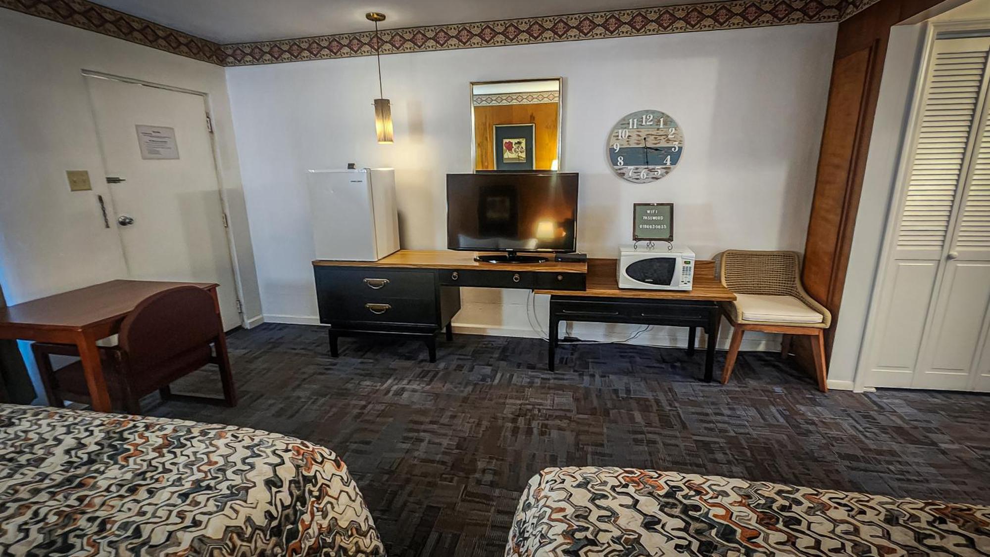 Benton Motel Bagian luar foto