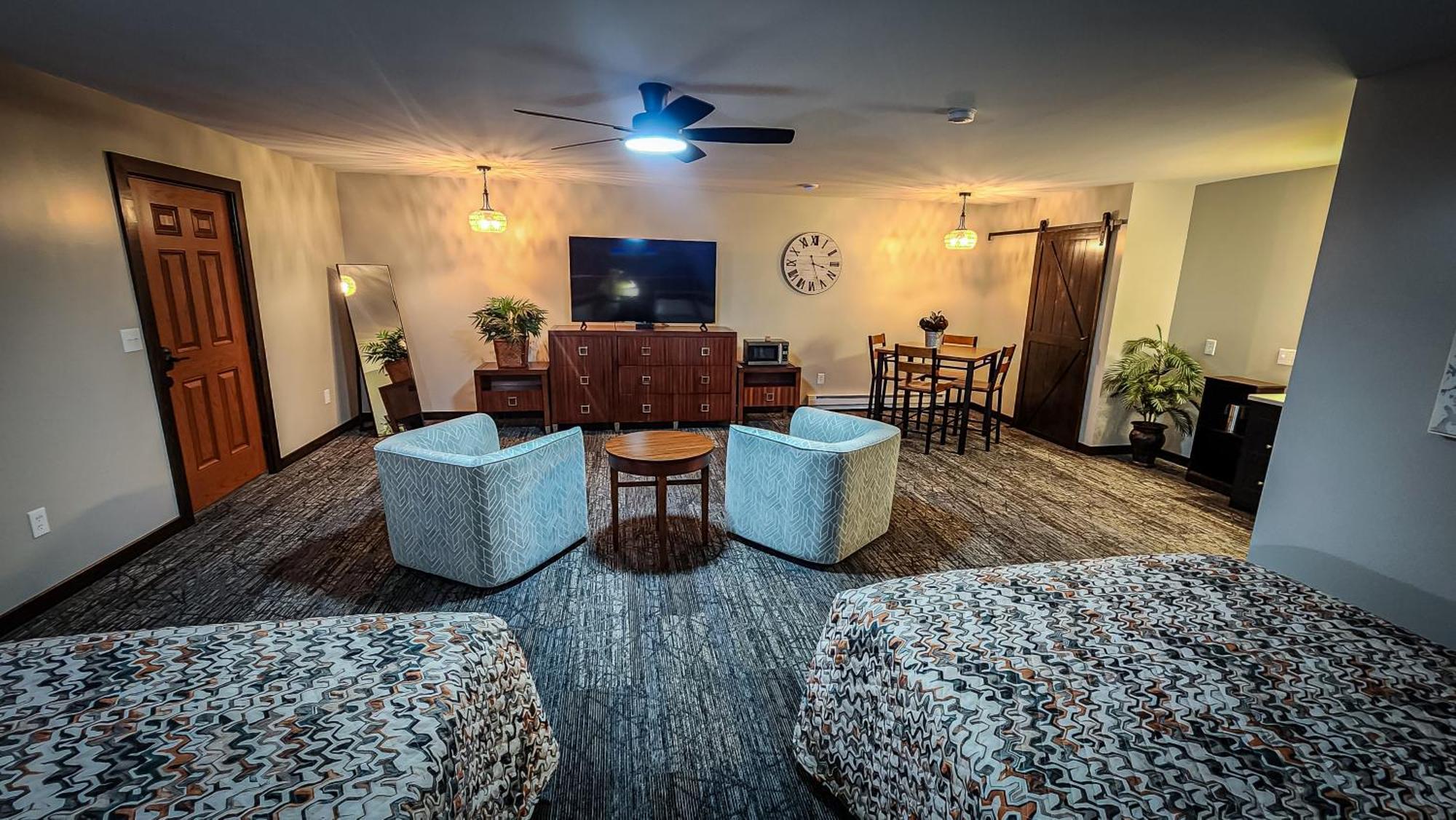 Benton Motel Bagian luar foto