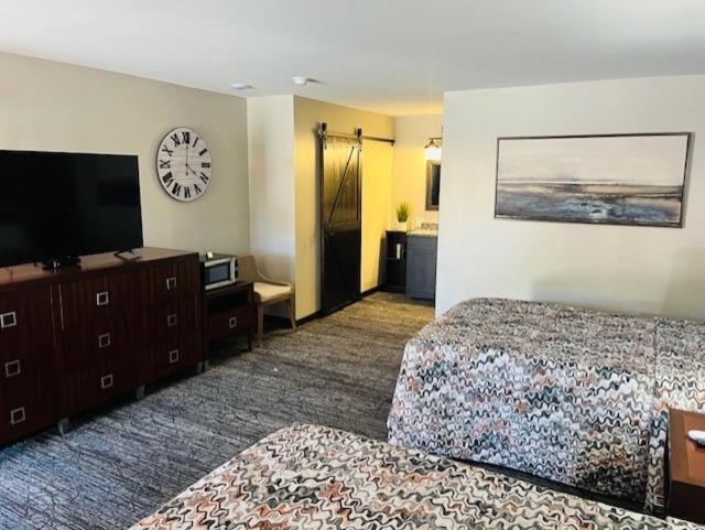 Benton Motel Bagian luar foto